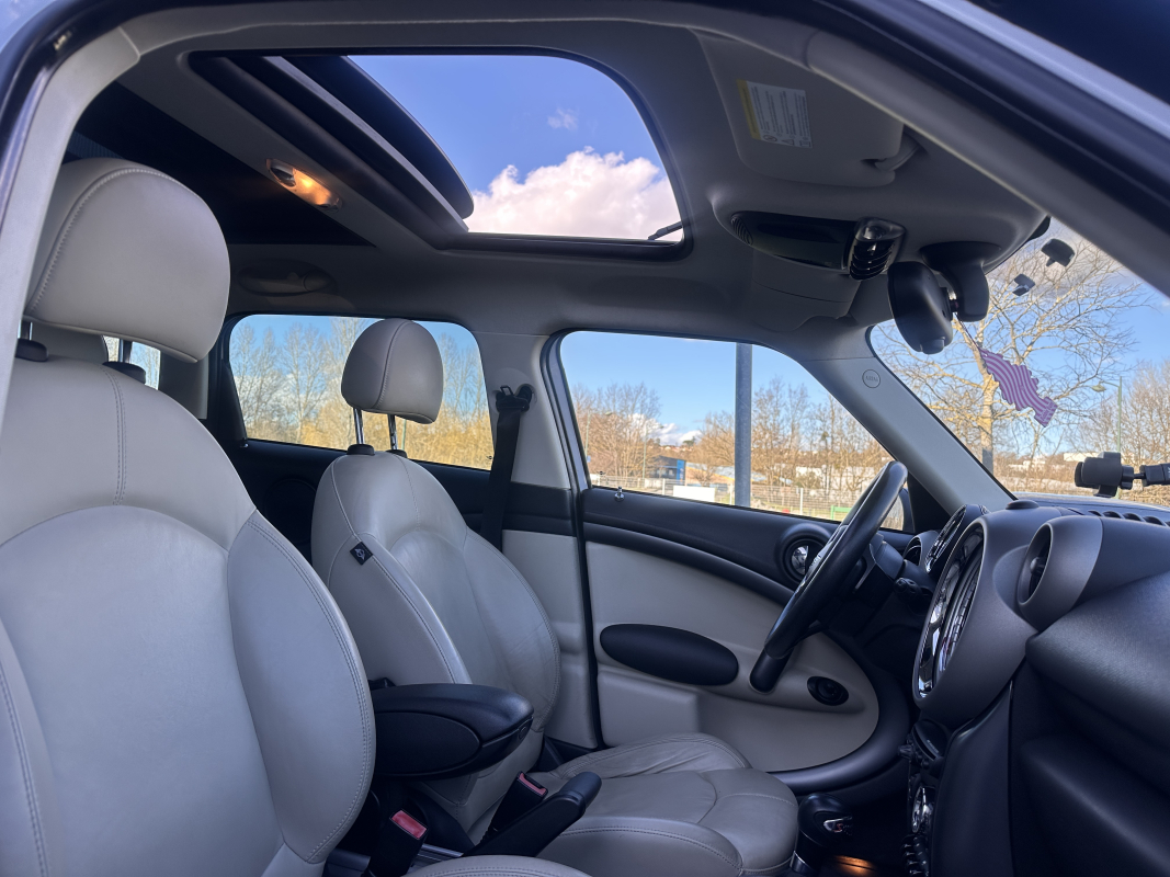 Mini Countryman — 14