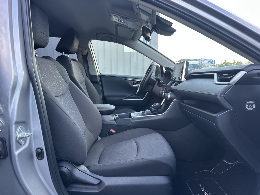 Toyota RAV4 — 10