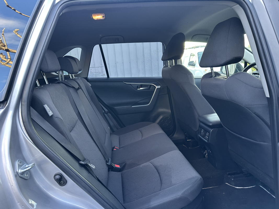 Toyota RAV4 — 12