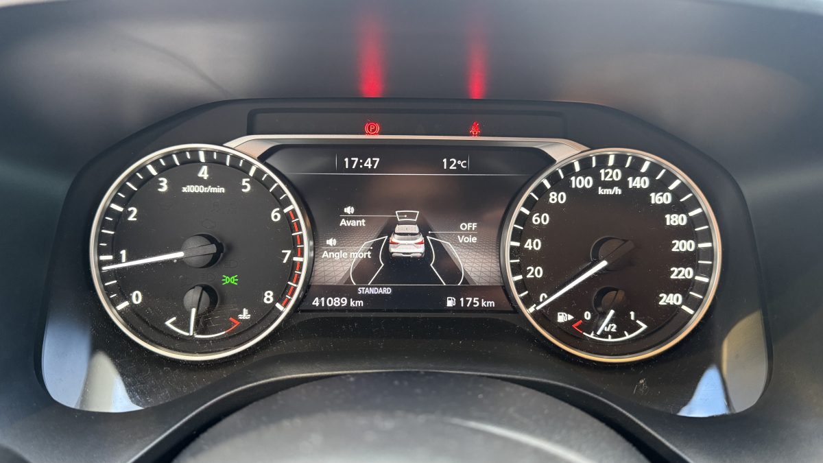 Nissan Qashqai — 12