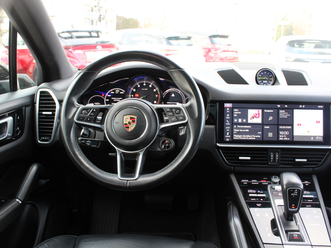 Porsche Cayenne — 14