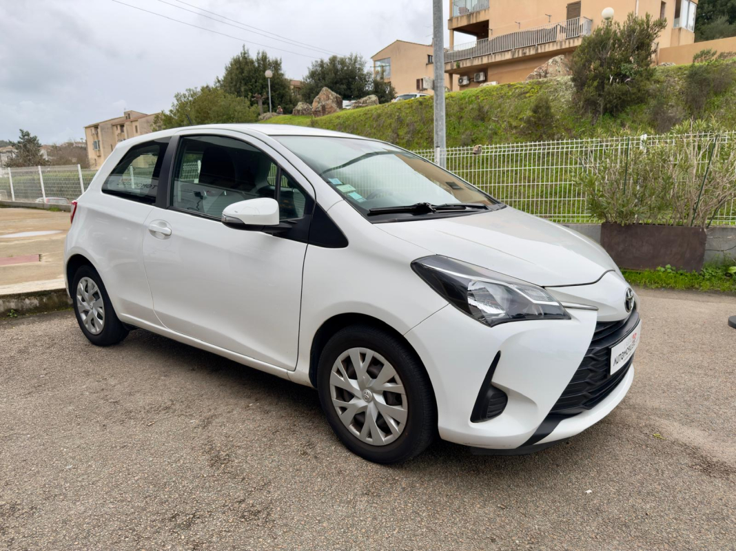 Toyota Yaris — 3