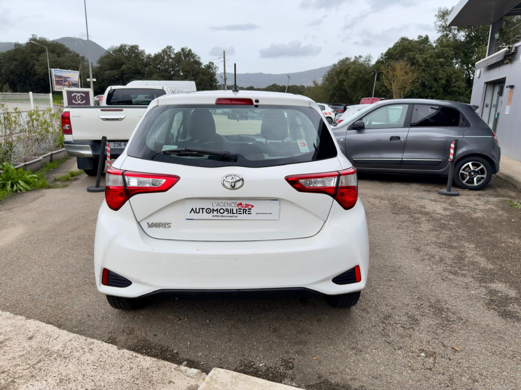 Toyota Yaris — 6