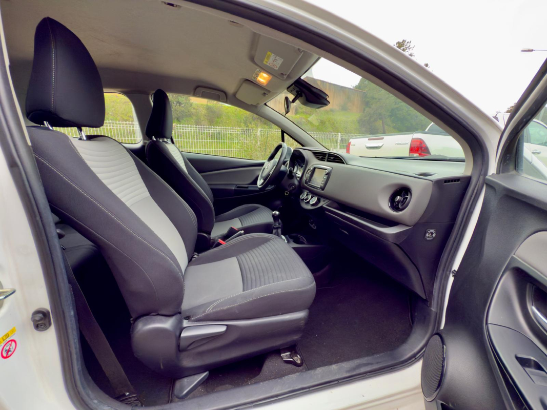 Toyota Yaris — 8