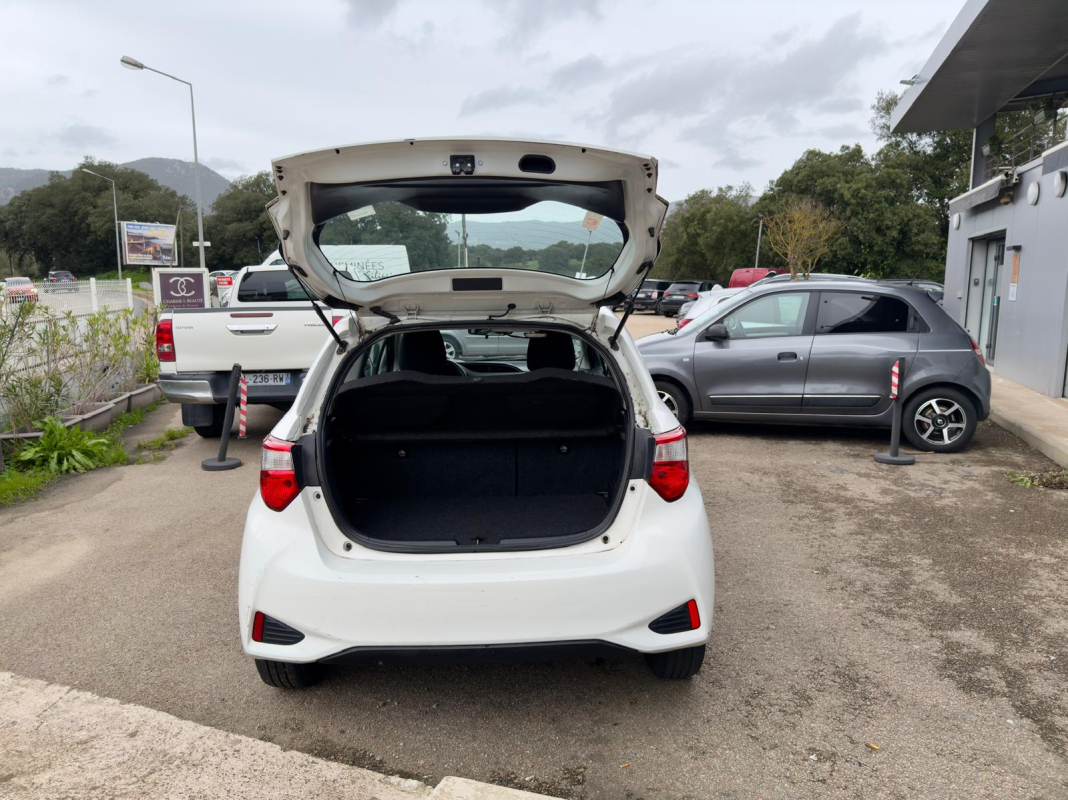 Toyota Yaris — 7