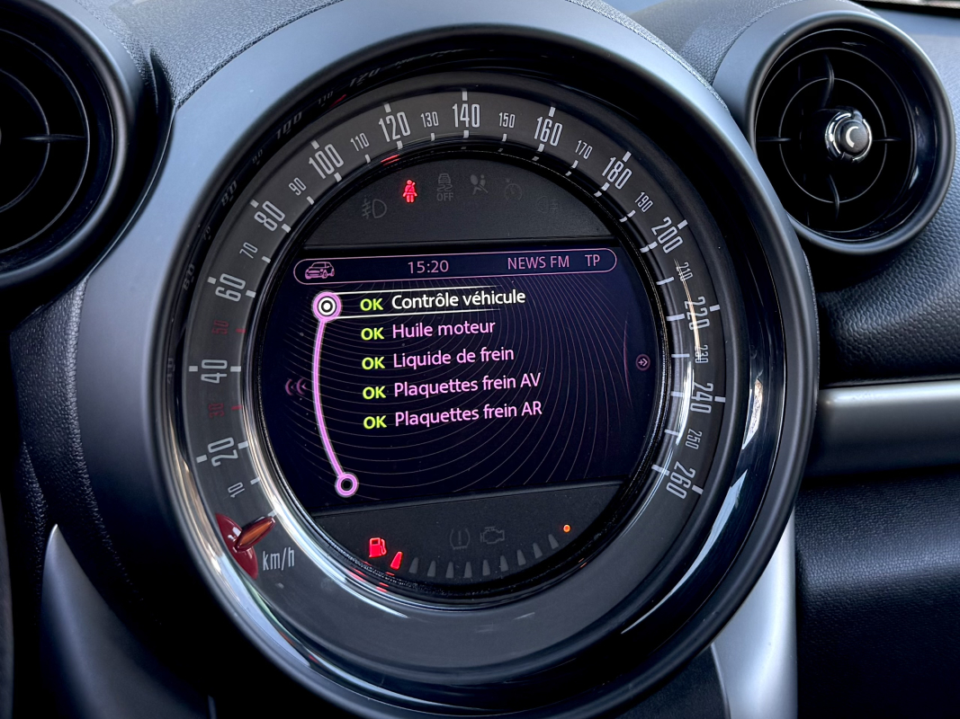 Mini Countryman — 12