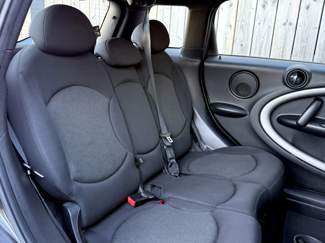 Mini Countryman — 8