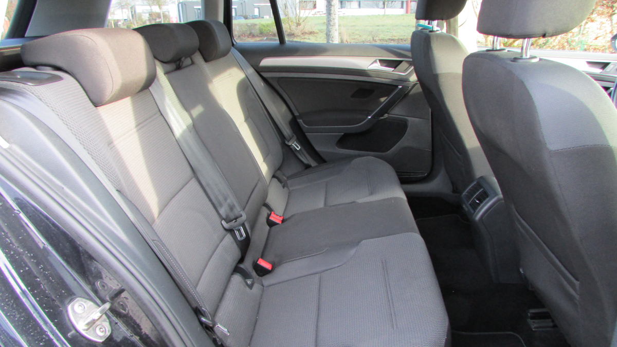 Volkswagen Golf SW — 13