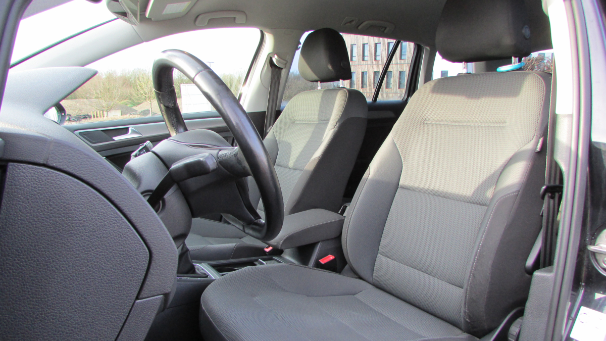 Volkswagen Golf SW — 8