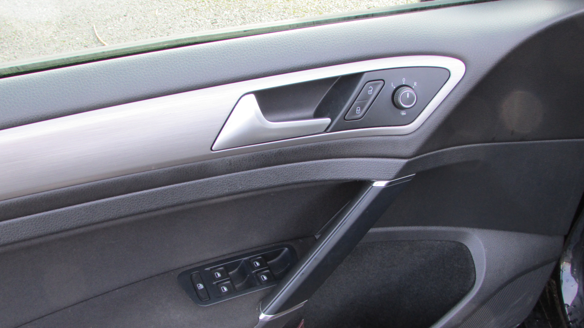 Volkswagen Golf SW — 20