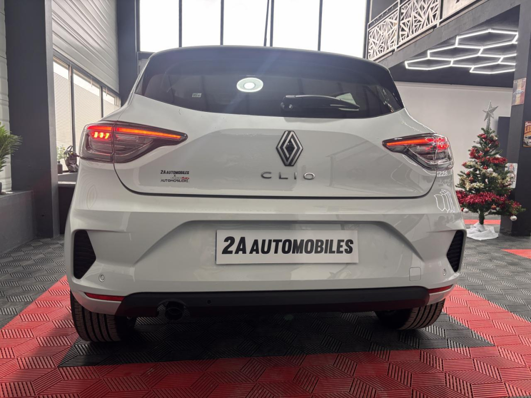 Renault Clio — 5