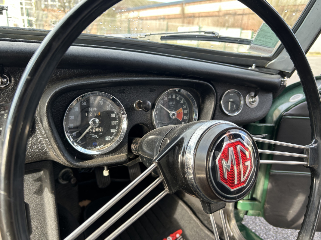 MG B — 18