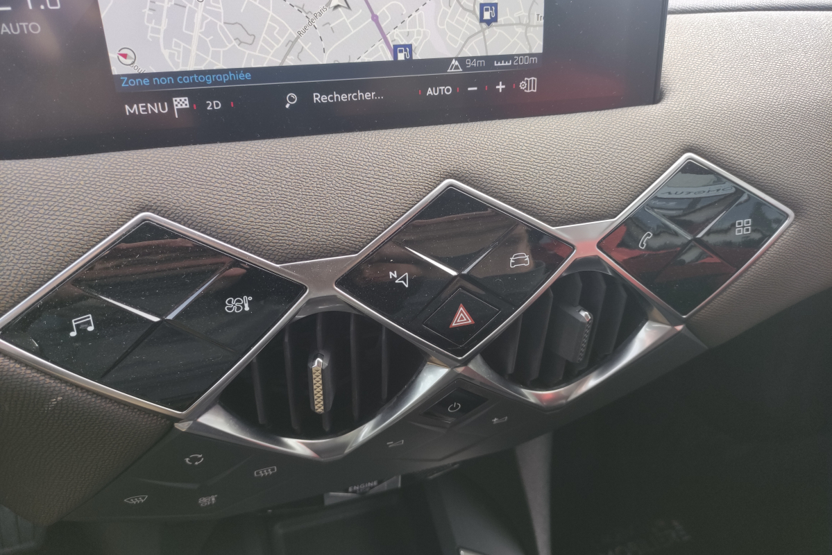 DS DS 3 Crossback — 15