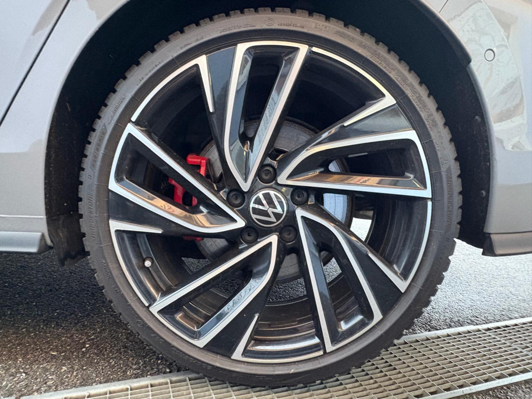 Volkswagen Golf — 34