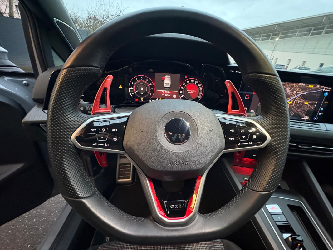 Volkswagen Golf — 18