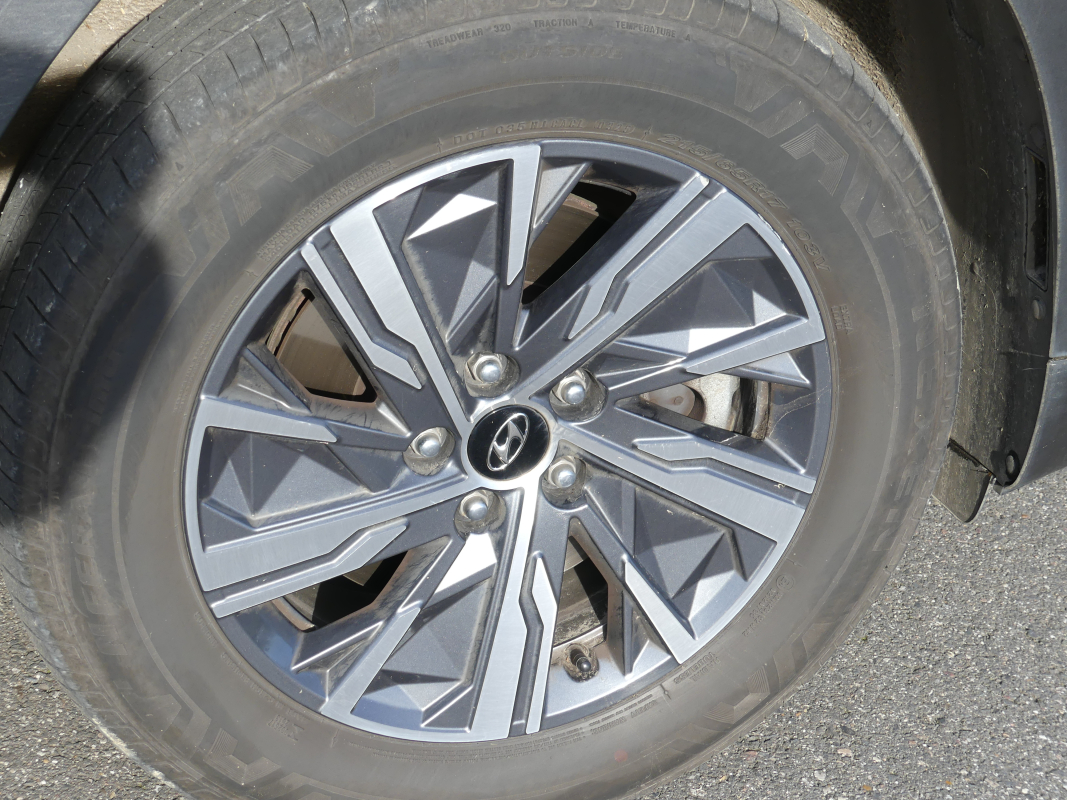 Hyundai Tucson — 25