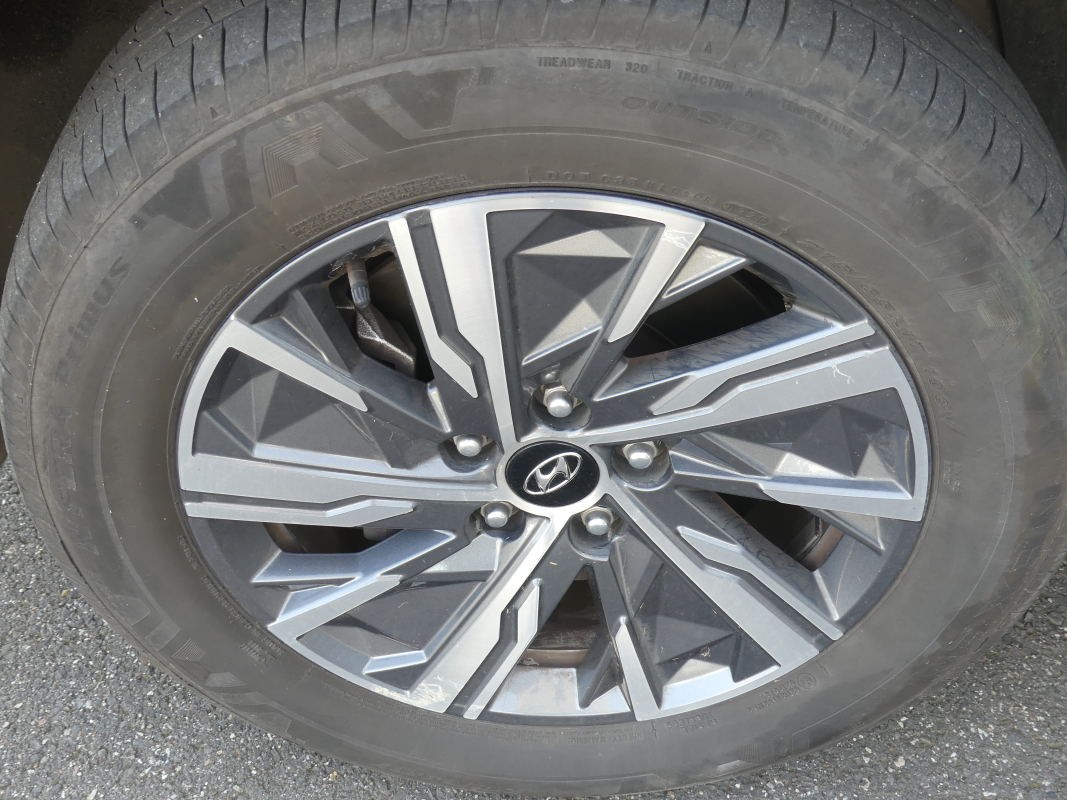 Hyundai Tucson — 27
