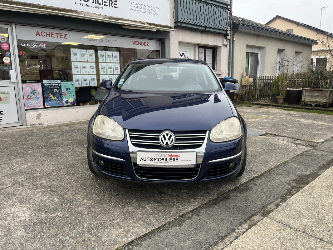 Volkswagen Jetta — 2