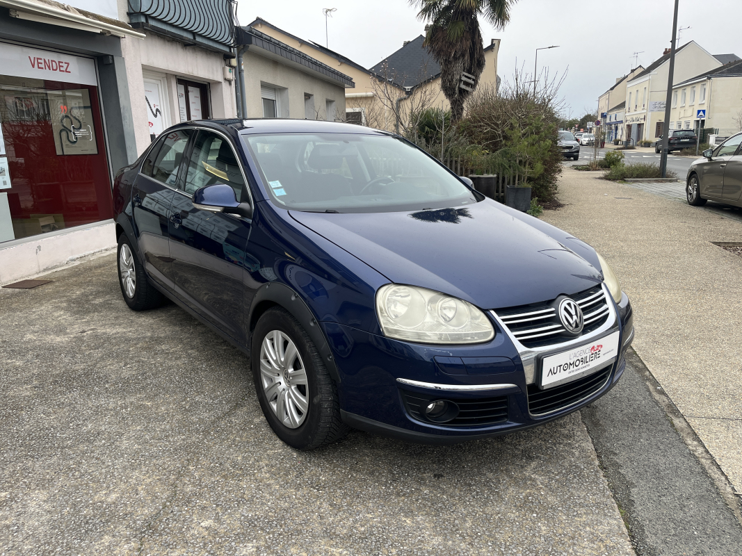 Volkswagen Jetta — 3