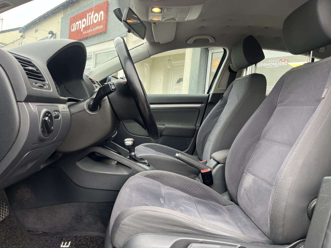 Volkswagen Jetta — 10