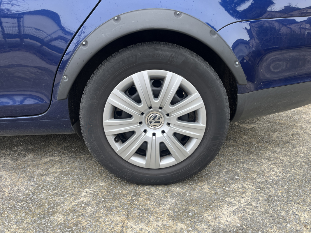 Volkswagen Jetta — 16