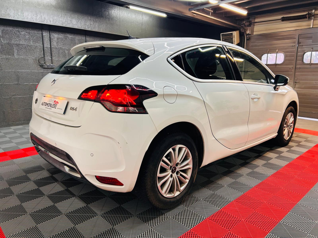 DS DS4 — 5