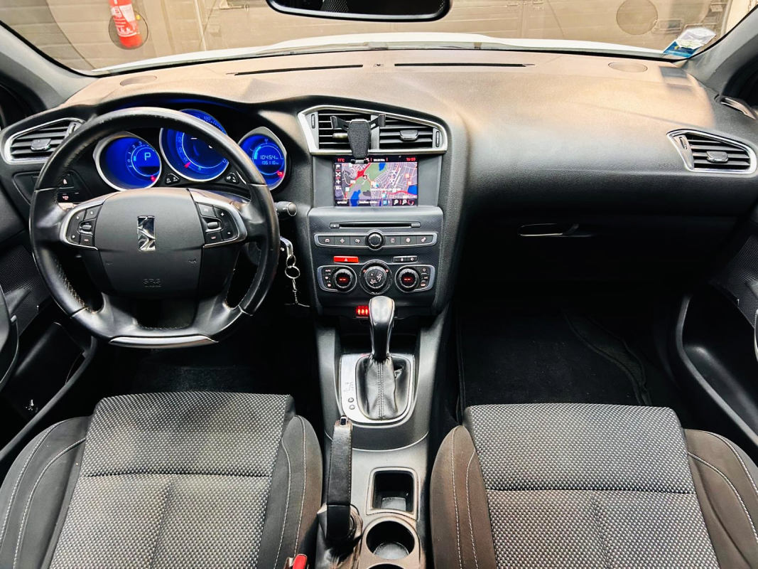 DS DS4 — 13