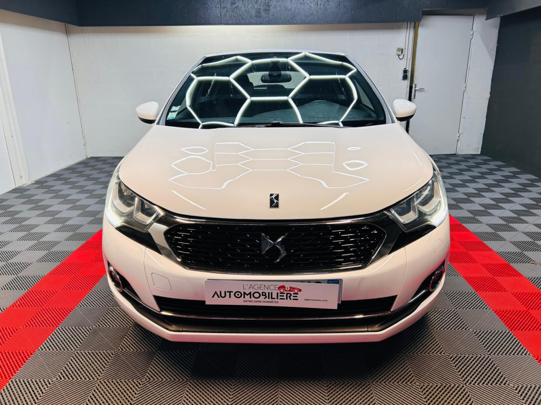 DS DS4 — 2