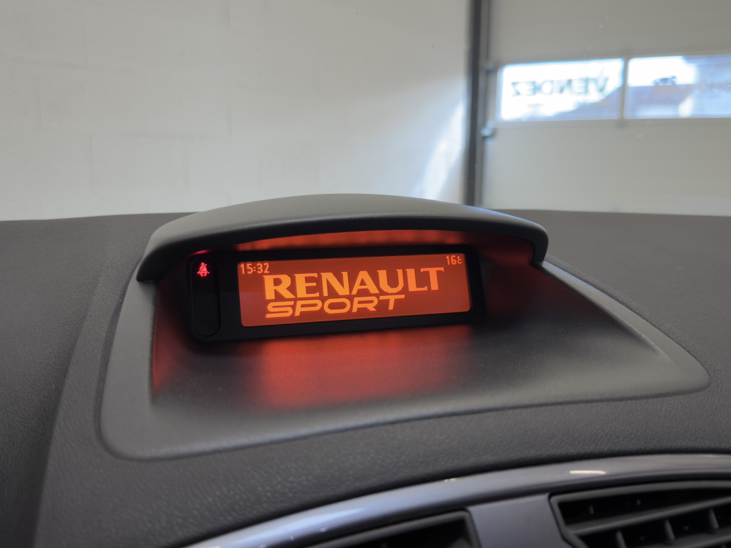 Renault Clio — 21