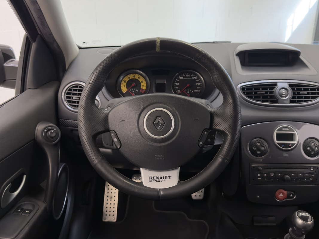 Renault Clio — 20