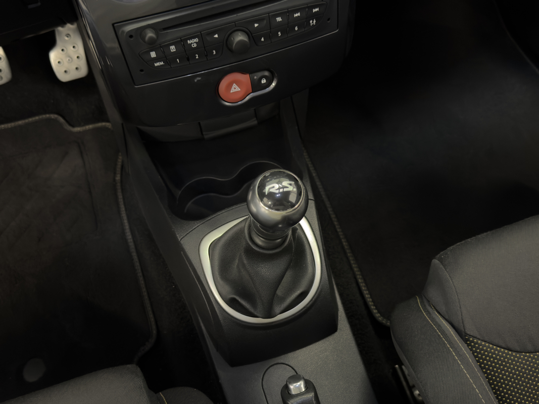 Renault Clio — 23