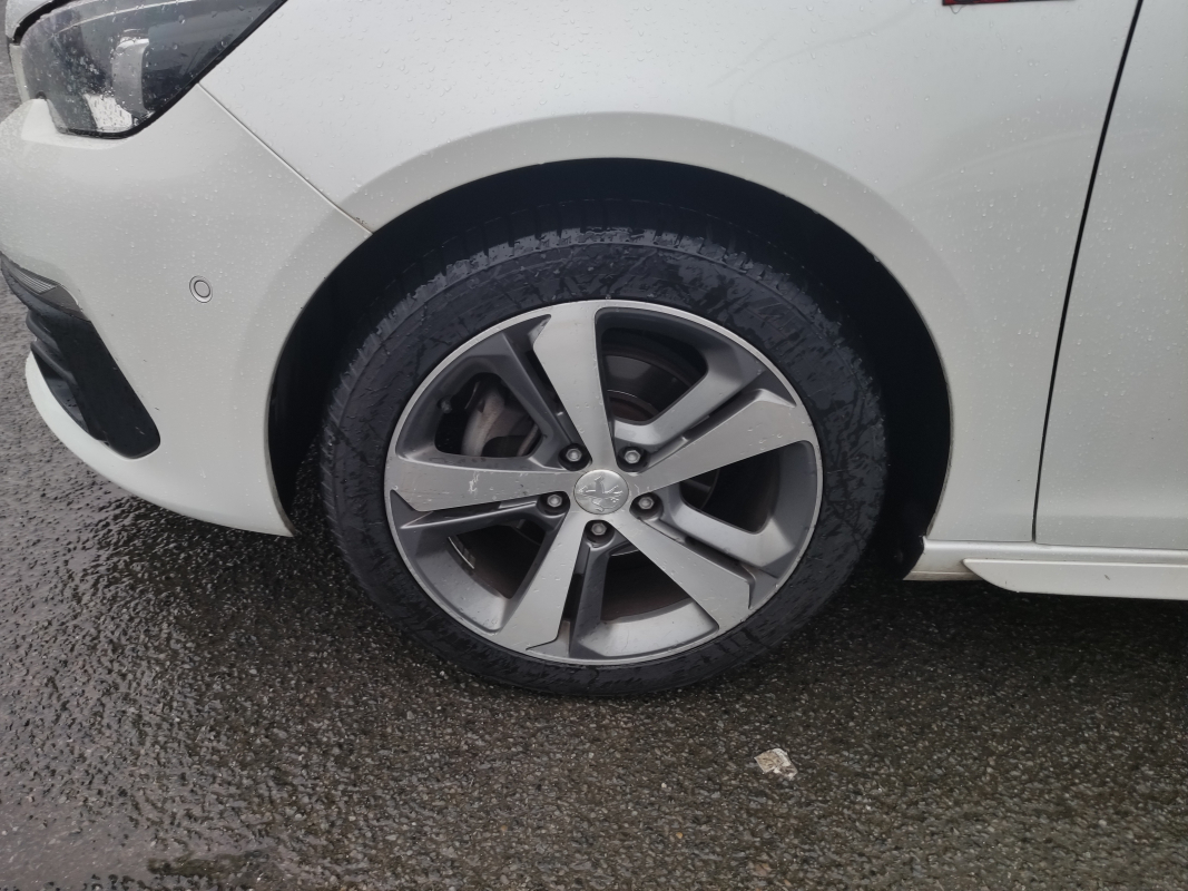 Peugeot 308 — 27
