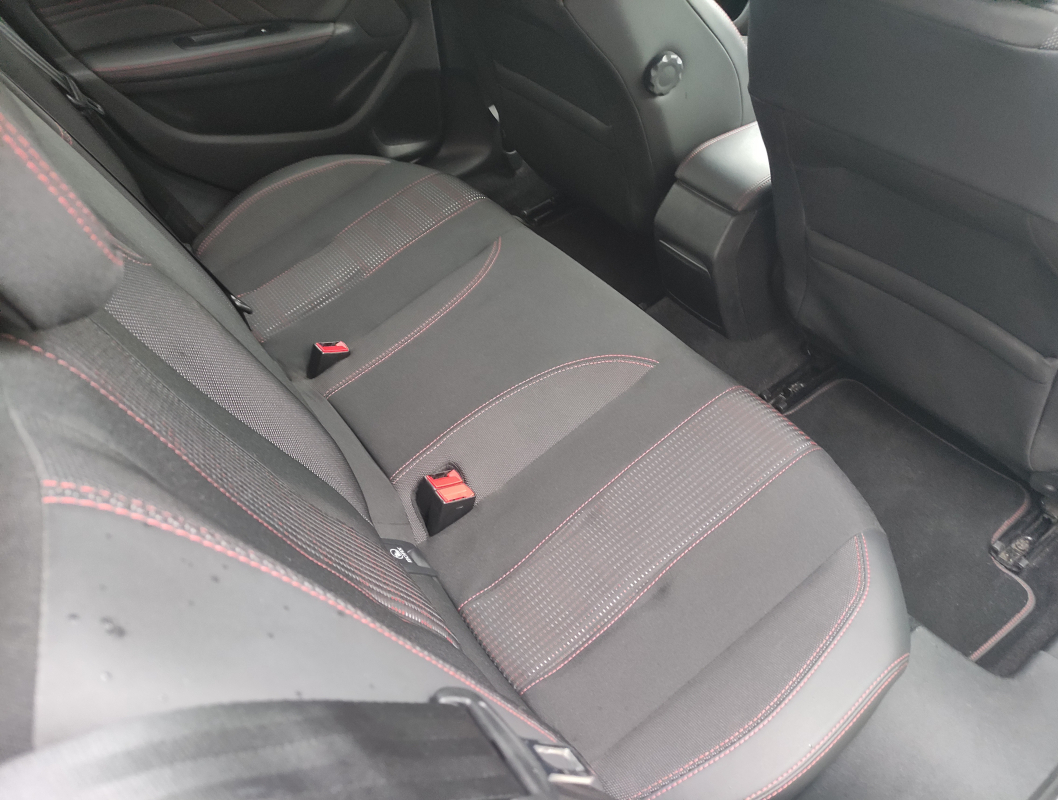 Peugeot 308 — 18