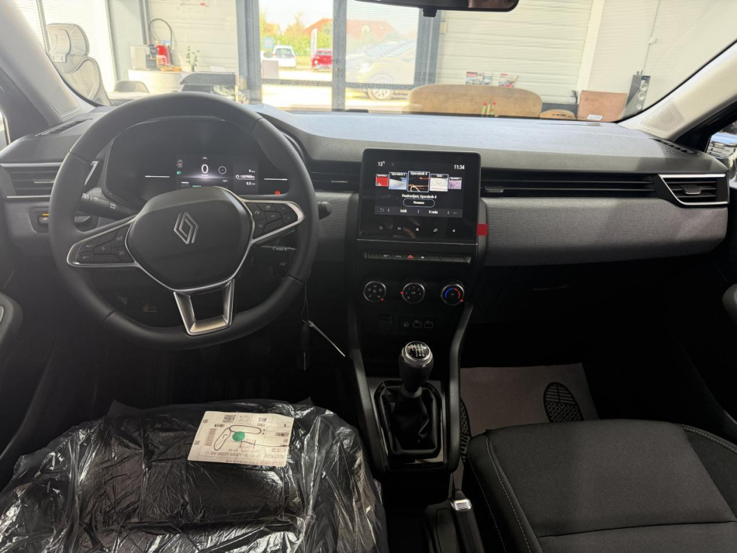 Renault Clio — 14