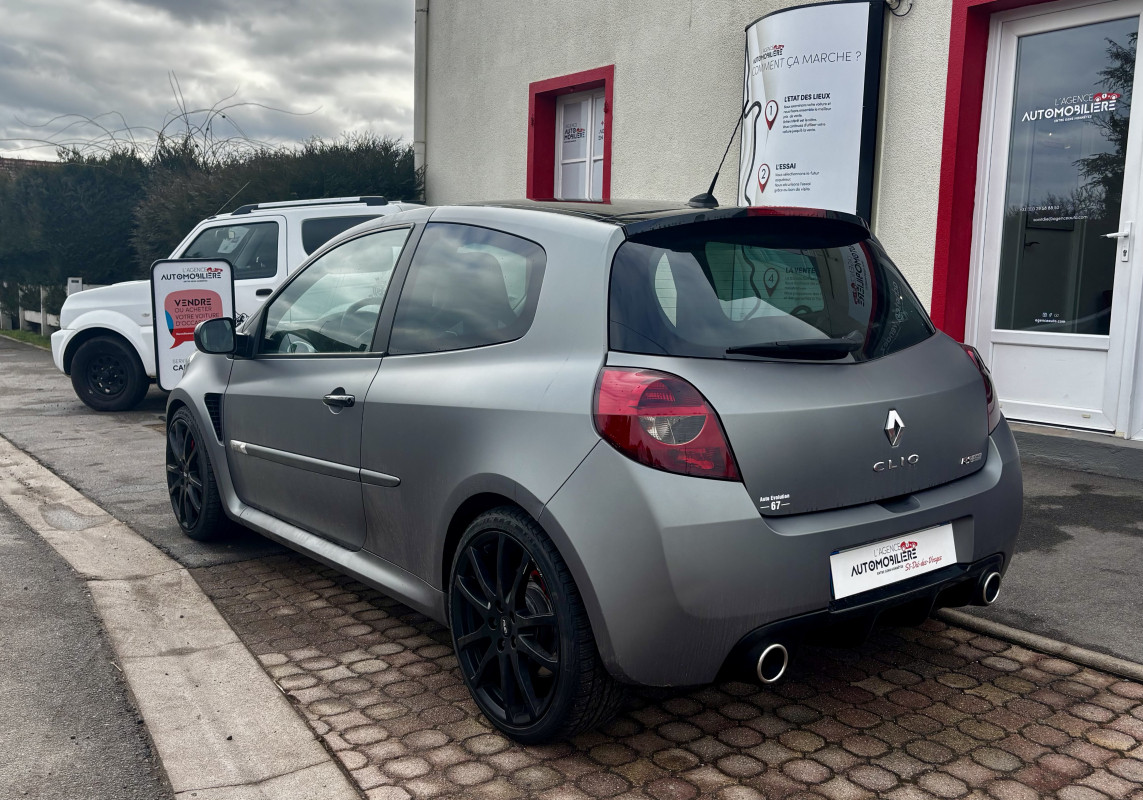 Renault Clio — 7