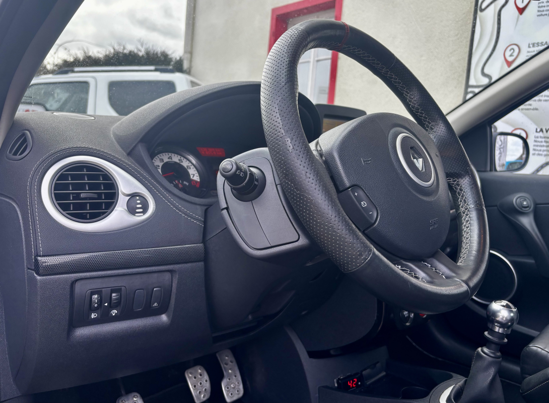 Renault Clio — 28