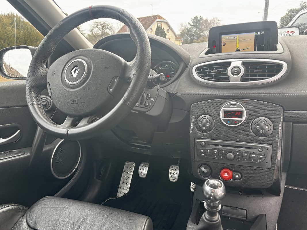 Renault Clio — 29