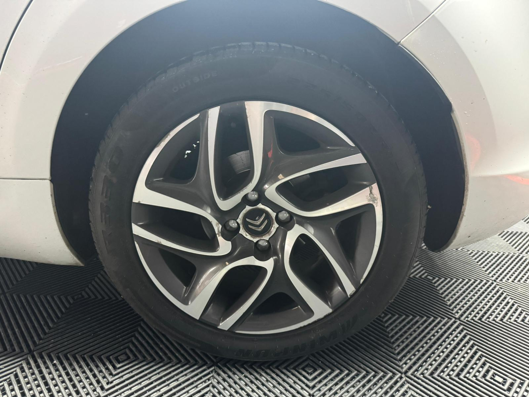 Citroen DS5 — 29