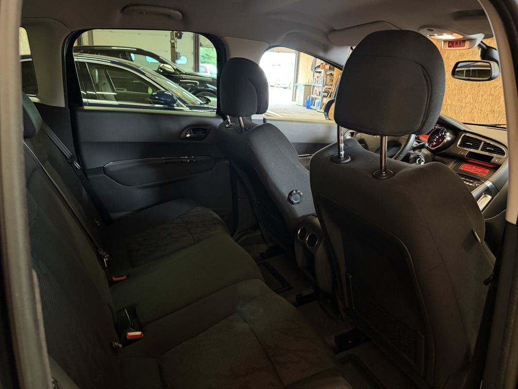Peugeot 3008 — 16