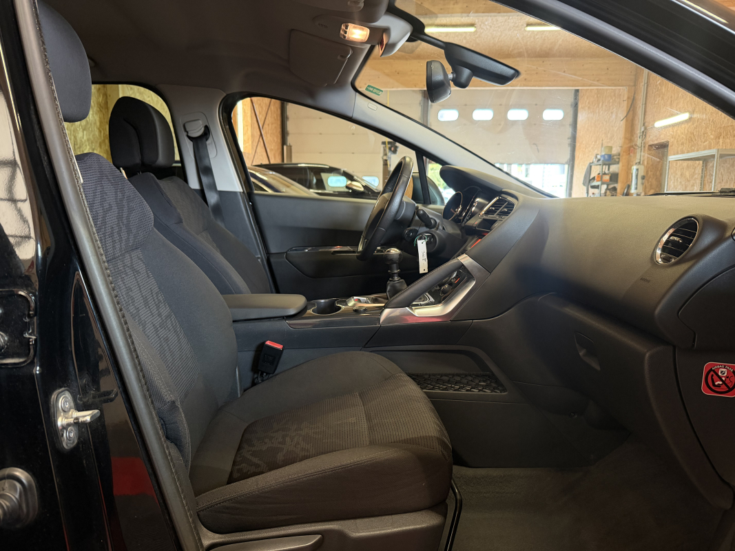 Peugeot 3008 — 11