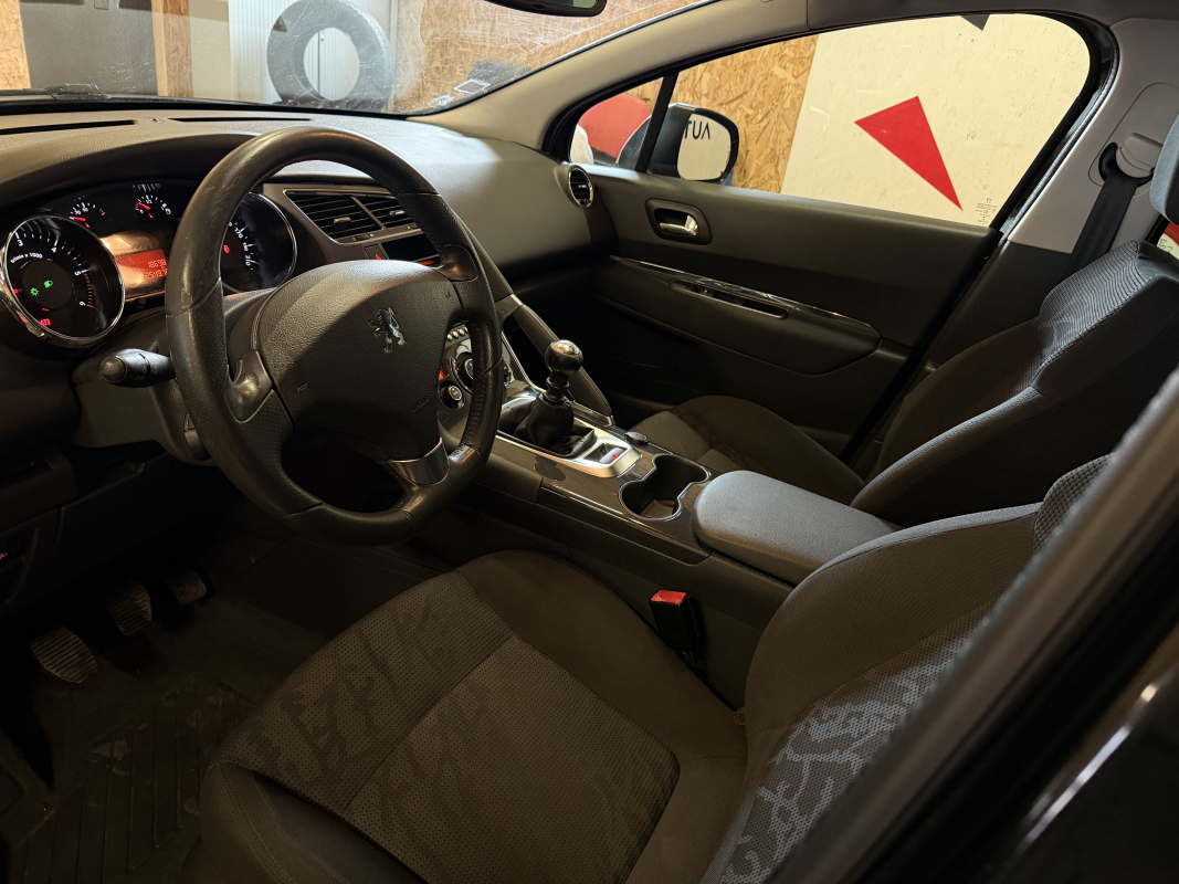 Peugeot 3008 — 9