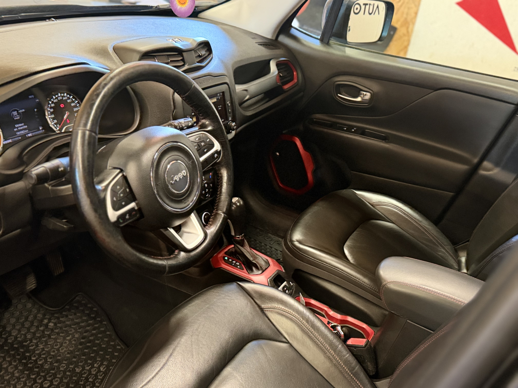 Jeep Renegade — 10
