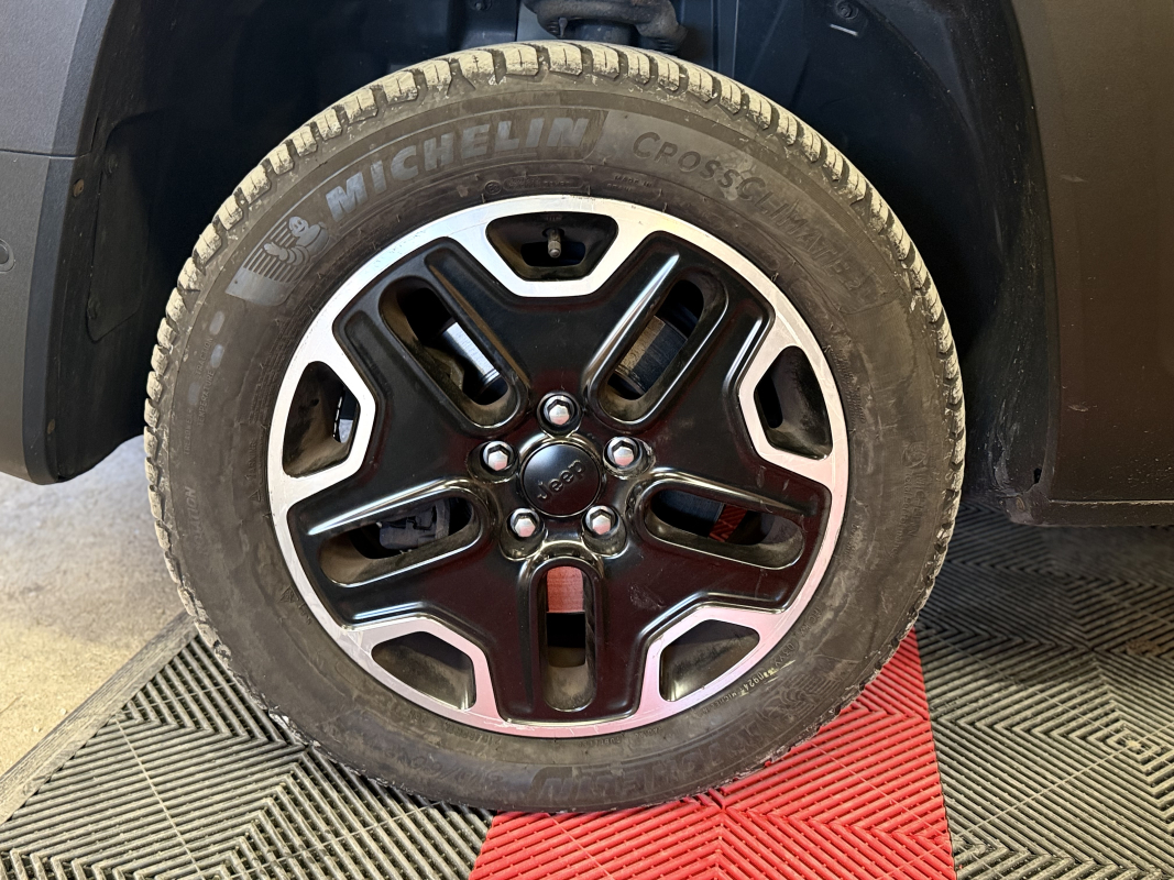 Jeep Renegade — 26