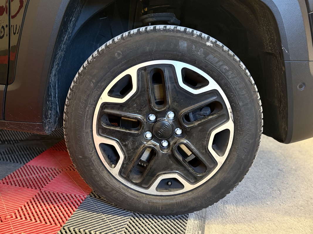Jeep Renegade — 27