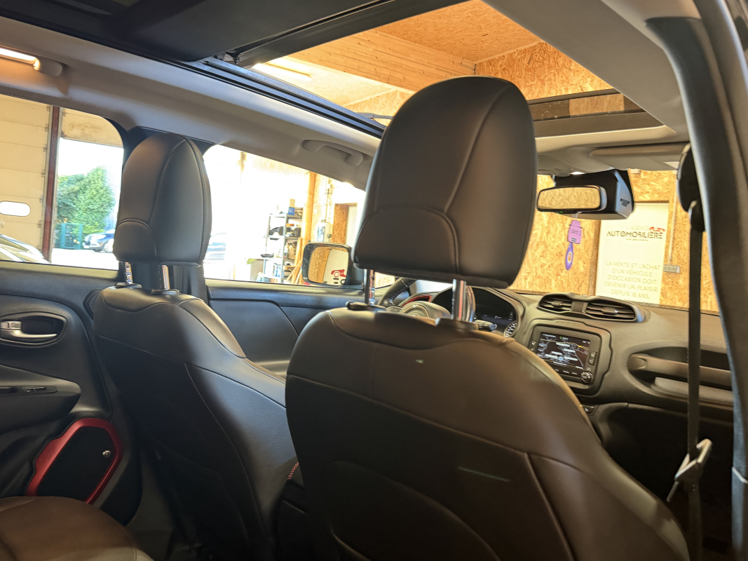 Jeep Renegade — 19