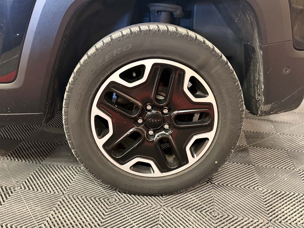 Jeep Renegade — 28