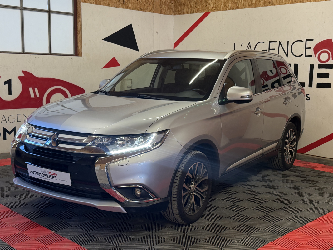 Mitsubishi Outlander — 2