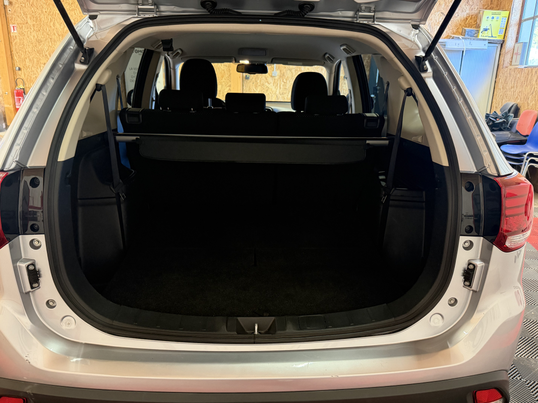 Mitsubishi Outlander — 19