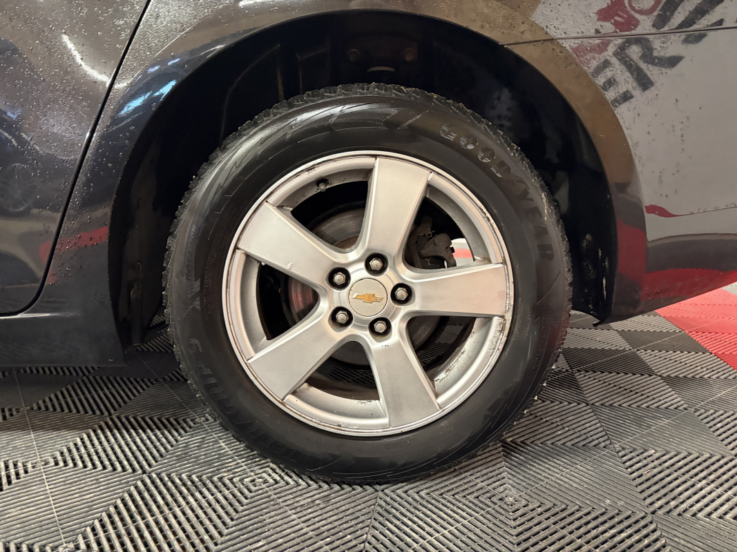 Chevrolet Cruze — 20