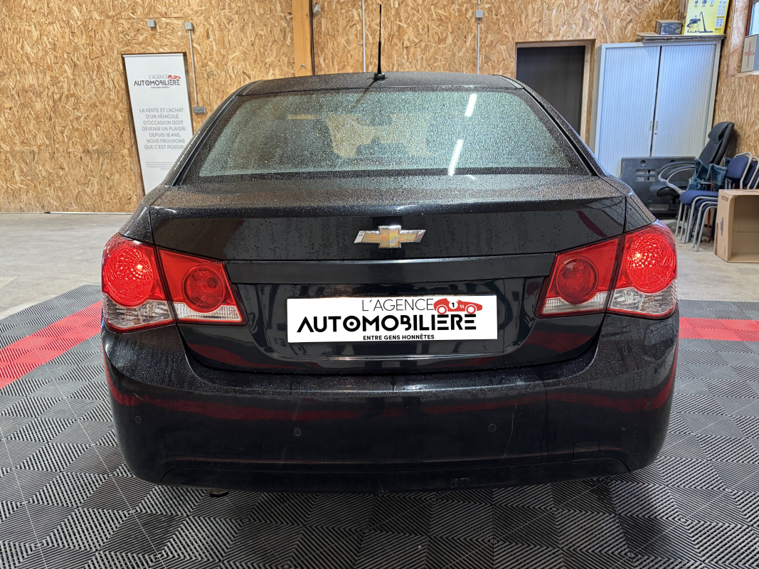 Chevrolet Cruze — 4